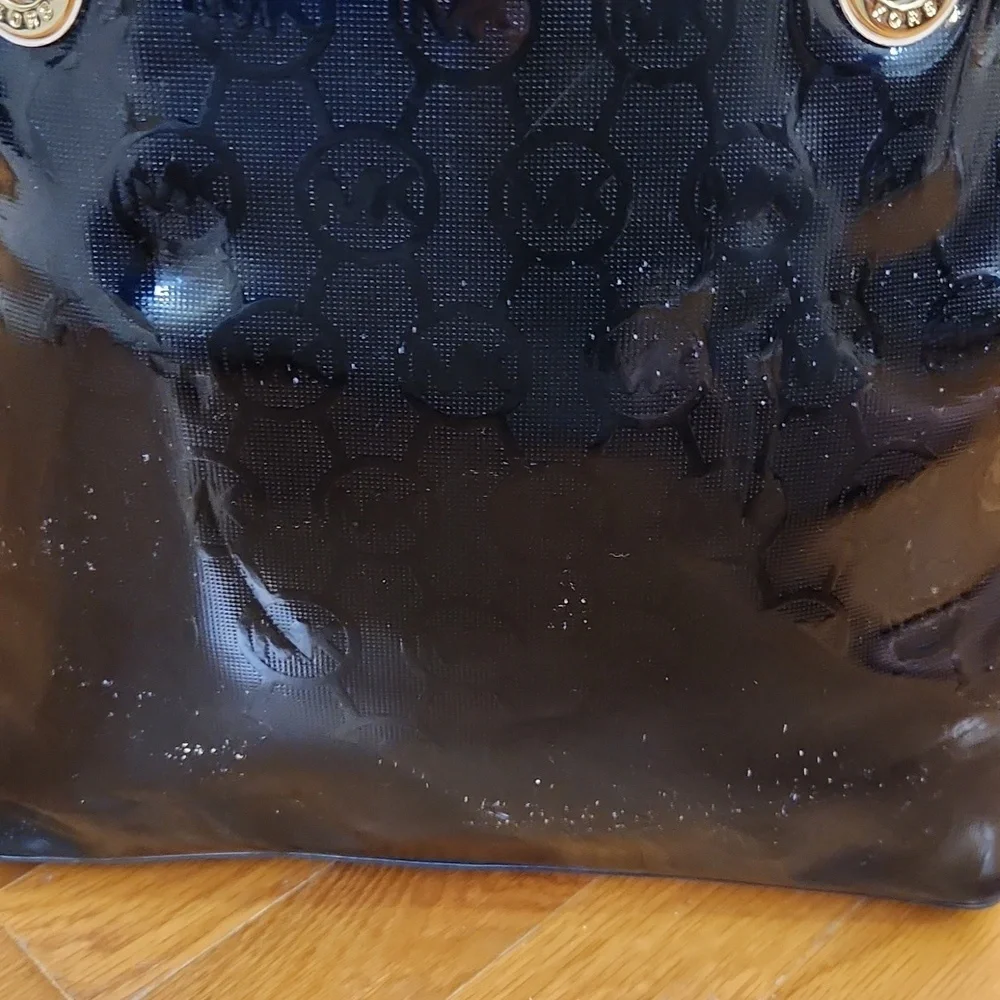 Michael Kors Jet Set Tote